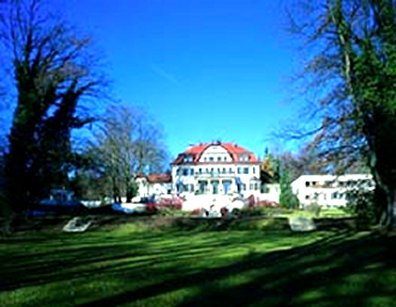 Villa Eggenberg Ganztagsgymnasium der katholischen integrierten Gemeinde